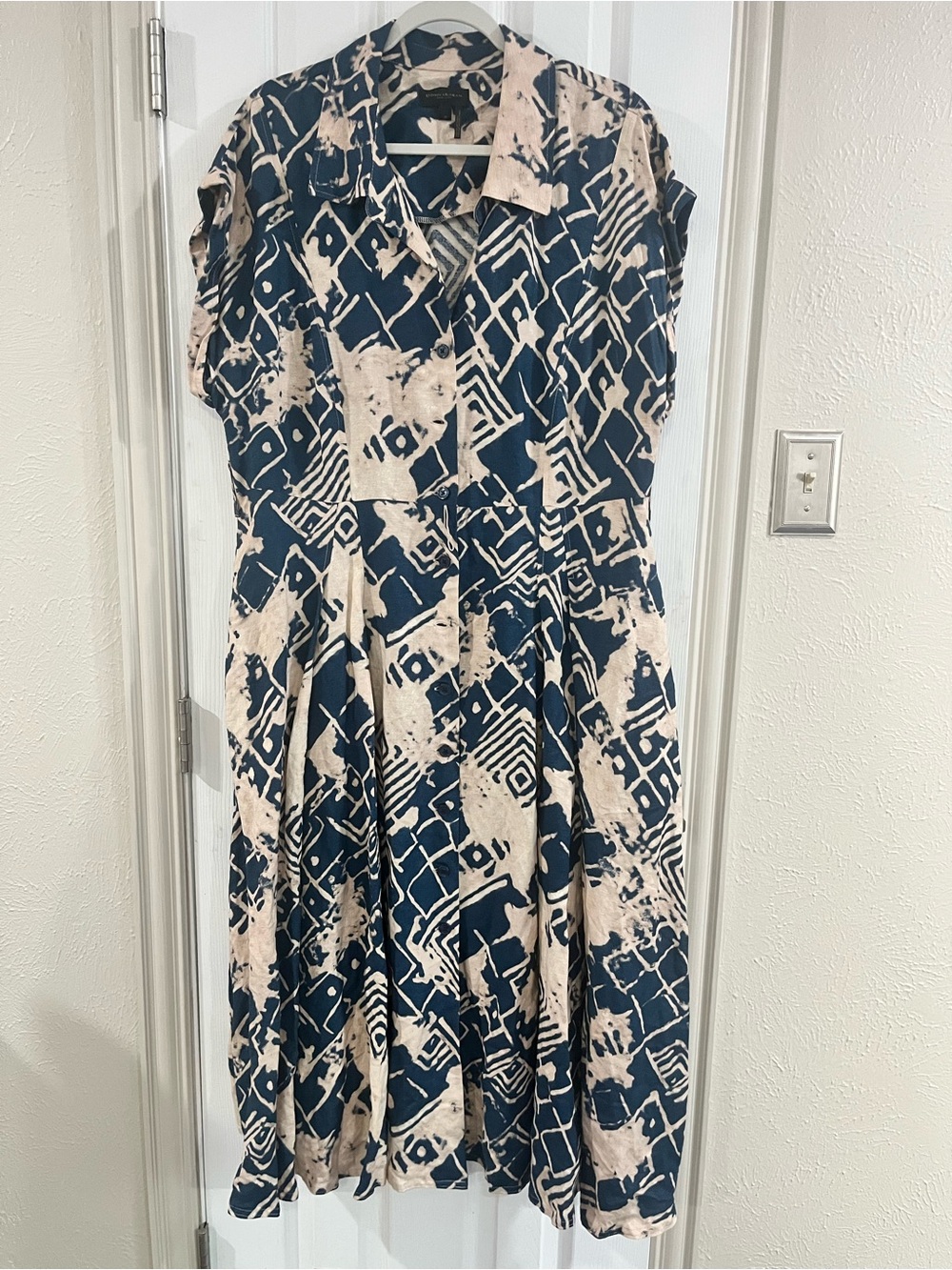 Donna Karan Women's Linen-Blend Printed Shirtdress Size 16 - Picture 6 of 8
